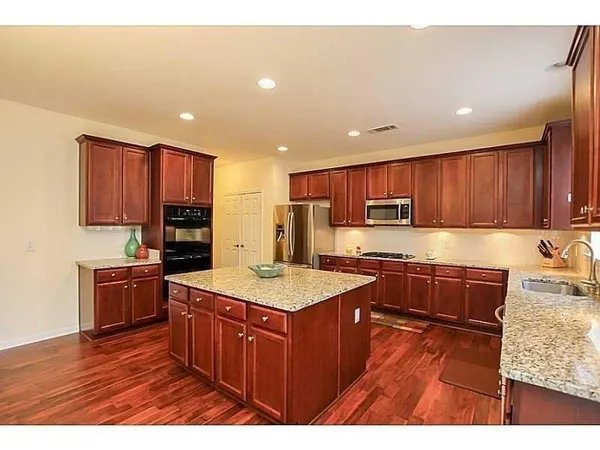 $2,900 | 1277 Sailwind Court, Buford, GA 30518