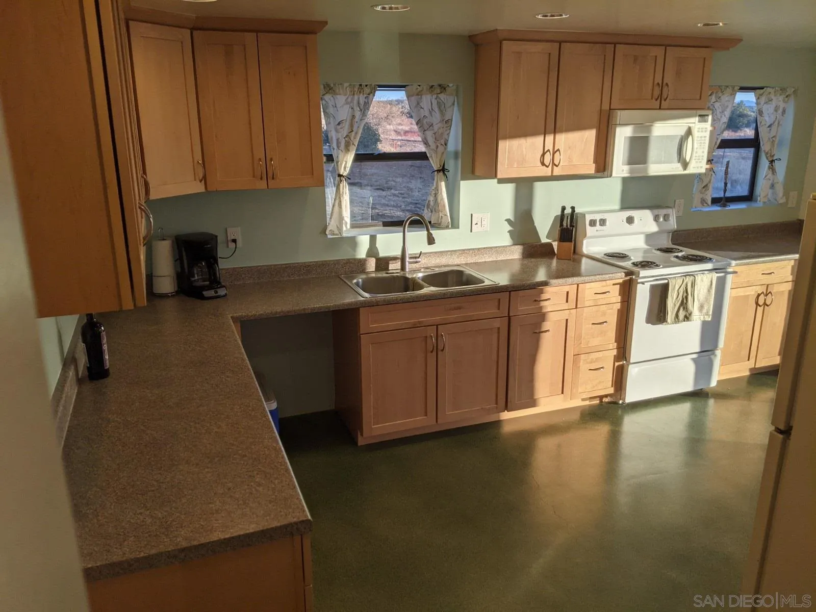 37762 Montezuma Valley Road Ranchita, CA 92066 - Photo 13 of 34 Gallery Image 13