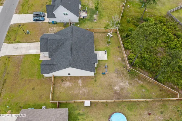 $2,400 | 251 Breakwater Drive, Sneads Ferry, NC 28460