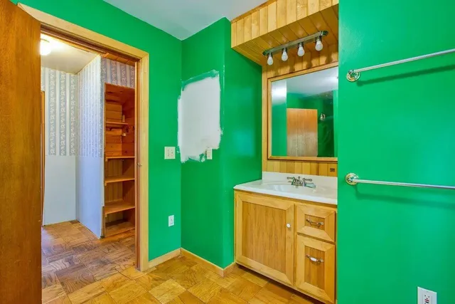 $355,000 | 98 Meadow Road, Milton, VT 05468