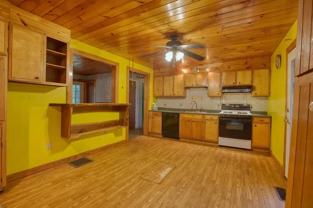 $355,000 | 98 Meadow Road, Milton, VT 05468