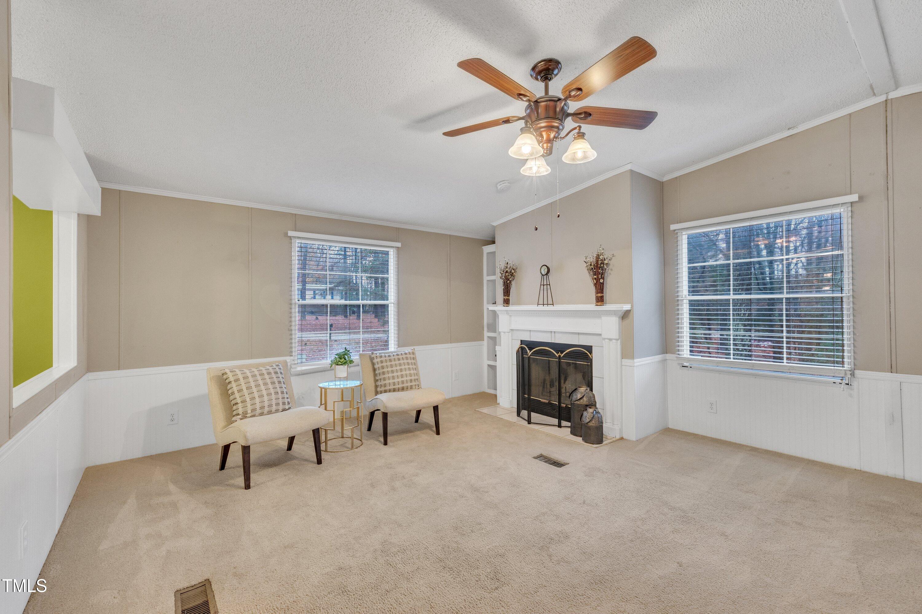 8412 South Creek Road Willow Spring, NC 27592 - Photo 23 of 29 Living Room