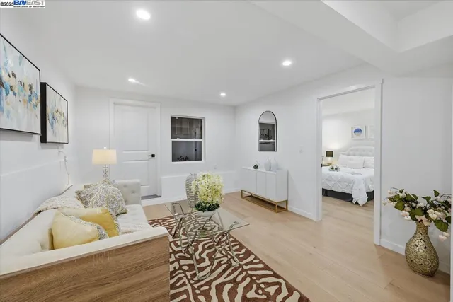 a view of a big room with closet and cabinet