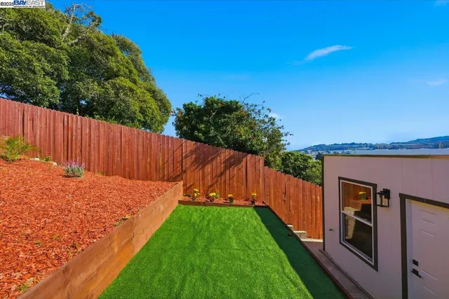 $1,388,000 | 274 Montana Street, San Francisco, CA 94112