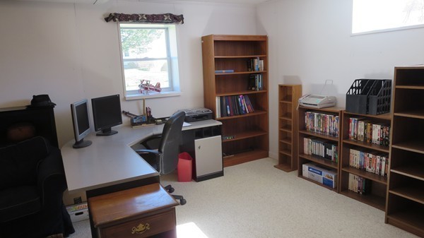 54 Hopkinton Road Westborough, MA 01581 - Photo 16 of 27 Gallery Image 16