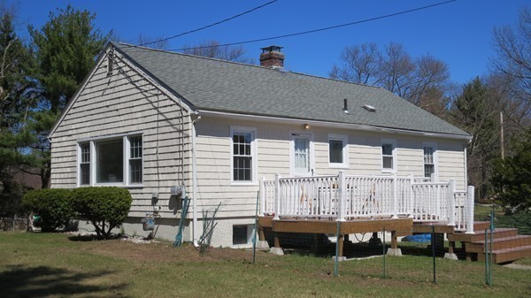 54 Hopkinton Road Westborough, MA 01581 - Photo 4 of 27 Gallery Image 4