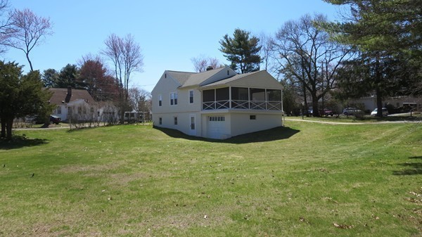 54 Hopkinton Road Westborough, MA 01581 - Photo 5 of 27 Gallery Image 5
