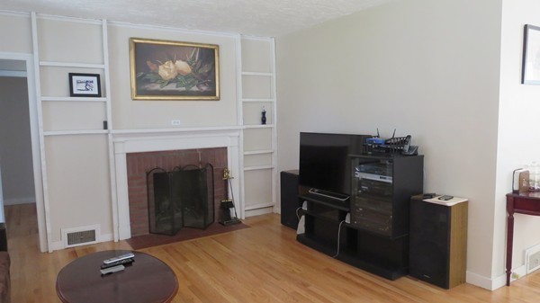 54 Hopkinton Road Westborough, MA 01581 - Photo 6 of 27 Gallery Image 6