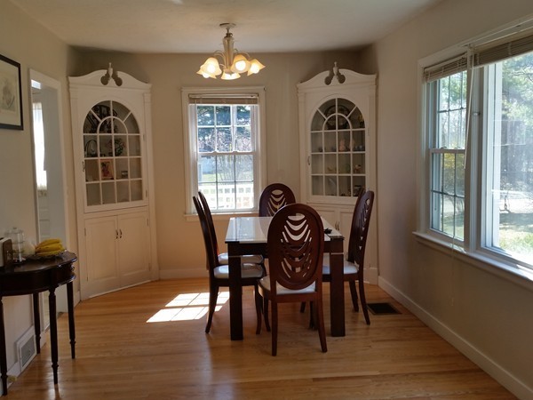 54 Hopkinton Road Westborough, MA 01581 - Photo 8 of 27 Gallery Image 8