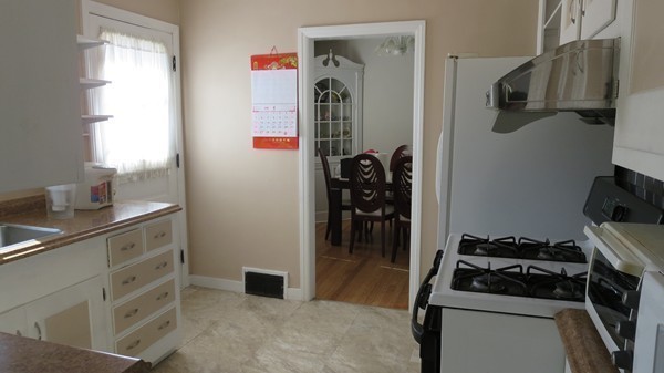 54 Hopkinton Road Westborough, MA 01581 - Photo 10 of 27 Gallery Image 10