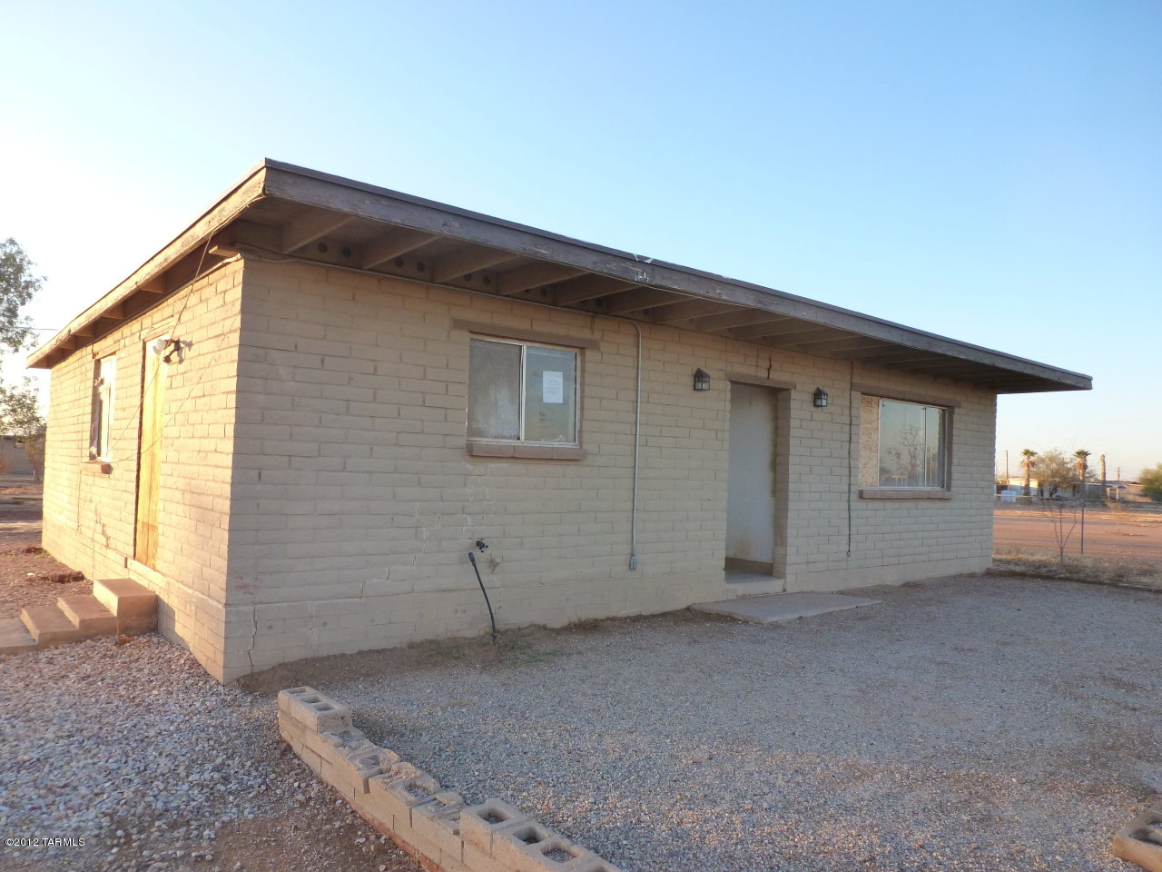 10041 North Volk Road Marana, AZ 85653 - Photo 1 of 27