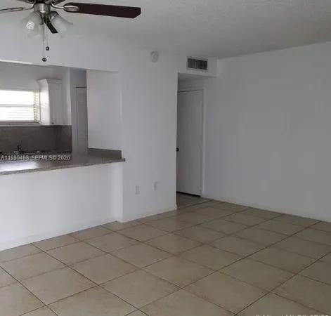 $1,900 | 399 Northwest 72nd Avenue, Unit 305, Miami, FL 33126