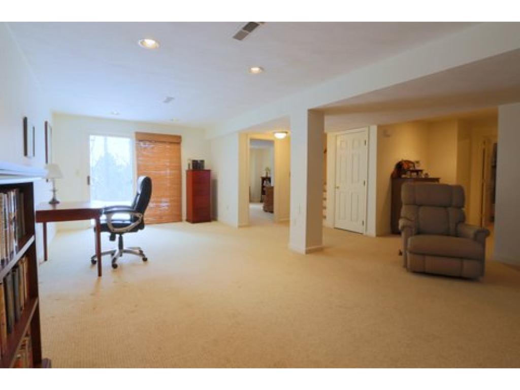 14 Bristol Hill Road, Unit 14 Windham, NH 03087 - Photo 25 of 28