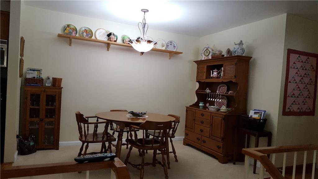 1301 Kenzie Road Pittsburgh, PA 15205 - Photo 6 of 14 Dining room