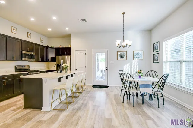 $260,000 | 1845 Pineglen Drive, St. Gabriel, LA 70776