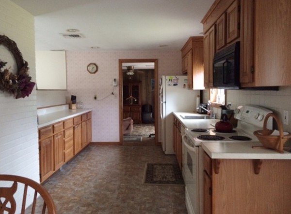 1 Rindge Road Beverly, MA 01915 - Photo 3 of 18 Gallery Image 3