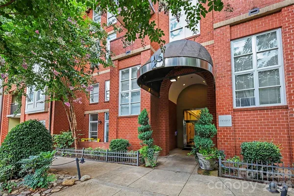 $2,000 | 1320 Fillmore Avenue, Charlotte, NC 28203