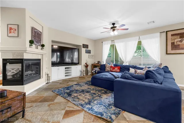 $649,000 | 3921 Ravens Court, North Las Vegas, NV 89032