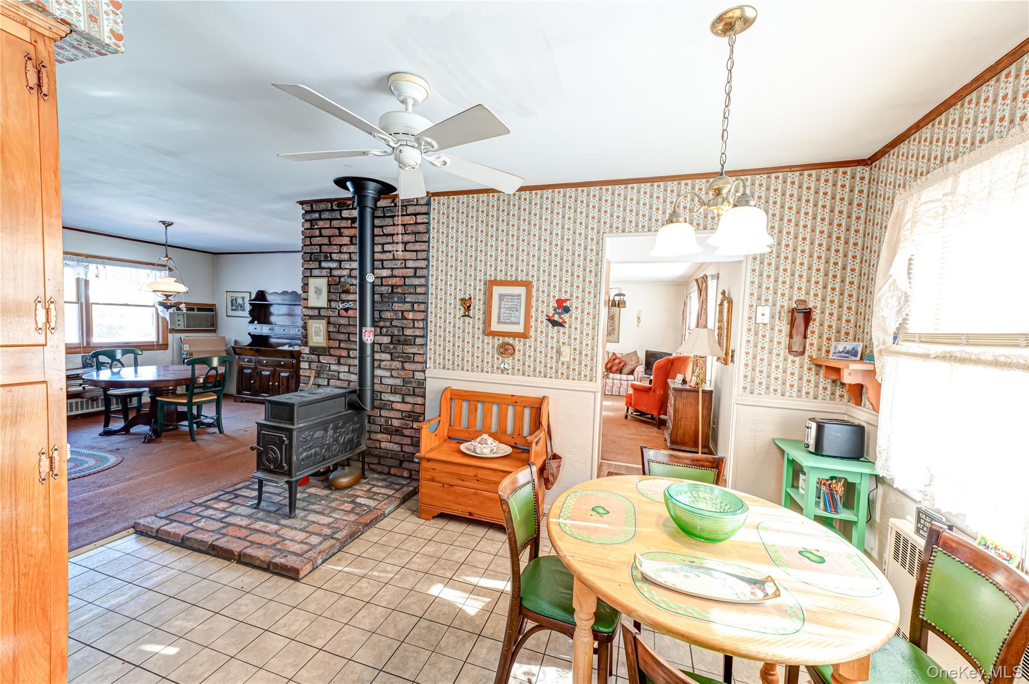 67 Edgewood Road West Islip, NY 11795 - Photo 17 of 29