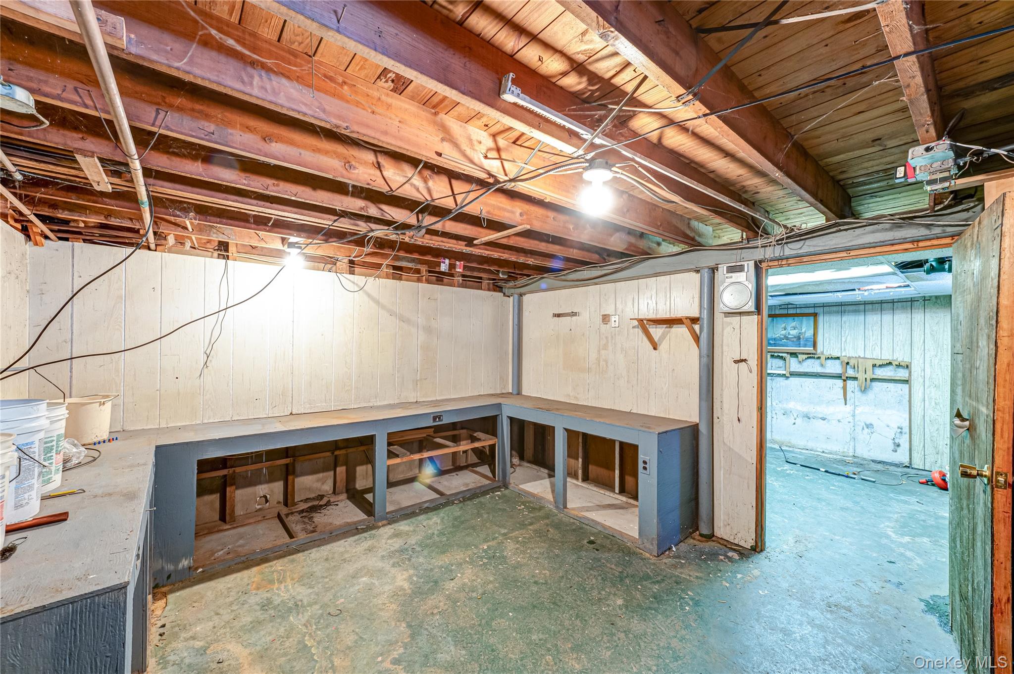 67 Edgewood Road West Islip, NY 11795 - Photo 23 of 29