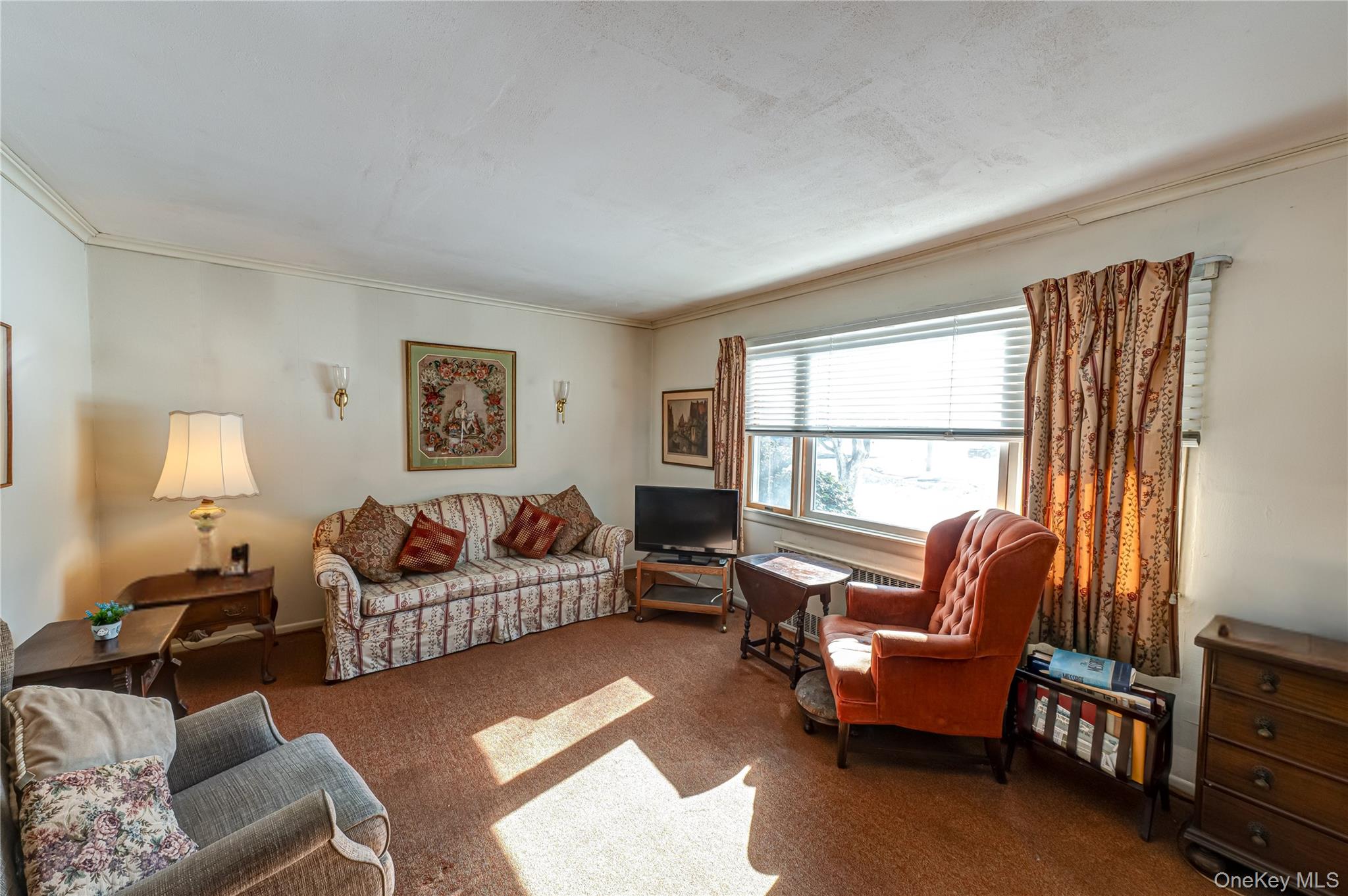 67 Edgewood Road West Islip, NY 11795 - Photo 4 of 29