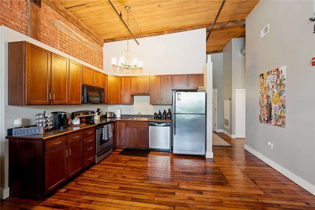 99 Allen Street, Unit 211 Woonsocket, RI 02895 - Photo 9 of 32