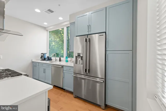 $970,000 | 2823 24th Road South, Arlington, VA 22206