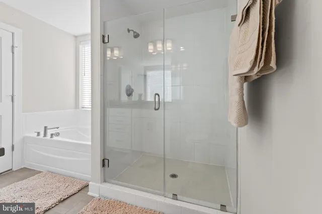 $970,000 | 2823 24th Road South, Arlington, VA 22206