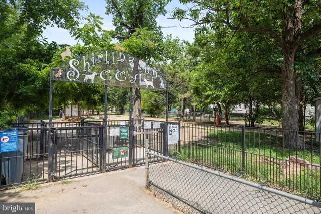 $970,000 | 2823 24th Road South, Arlington, VA 22206