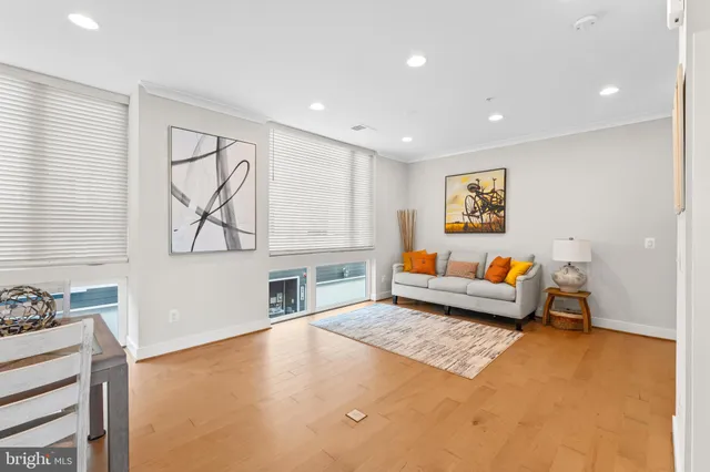 $970,000 | 2823 24th Road South, Arlington, VA 22206