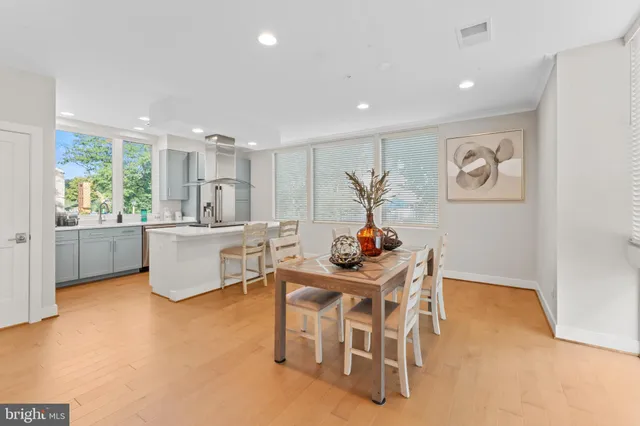 $970,000 | 2823 24th Road South, Arlington, VA 22206