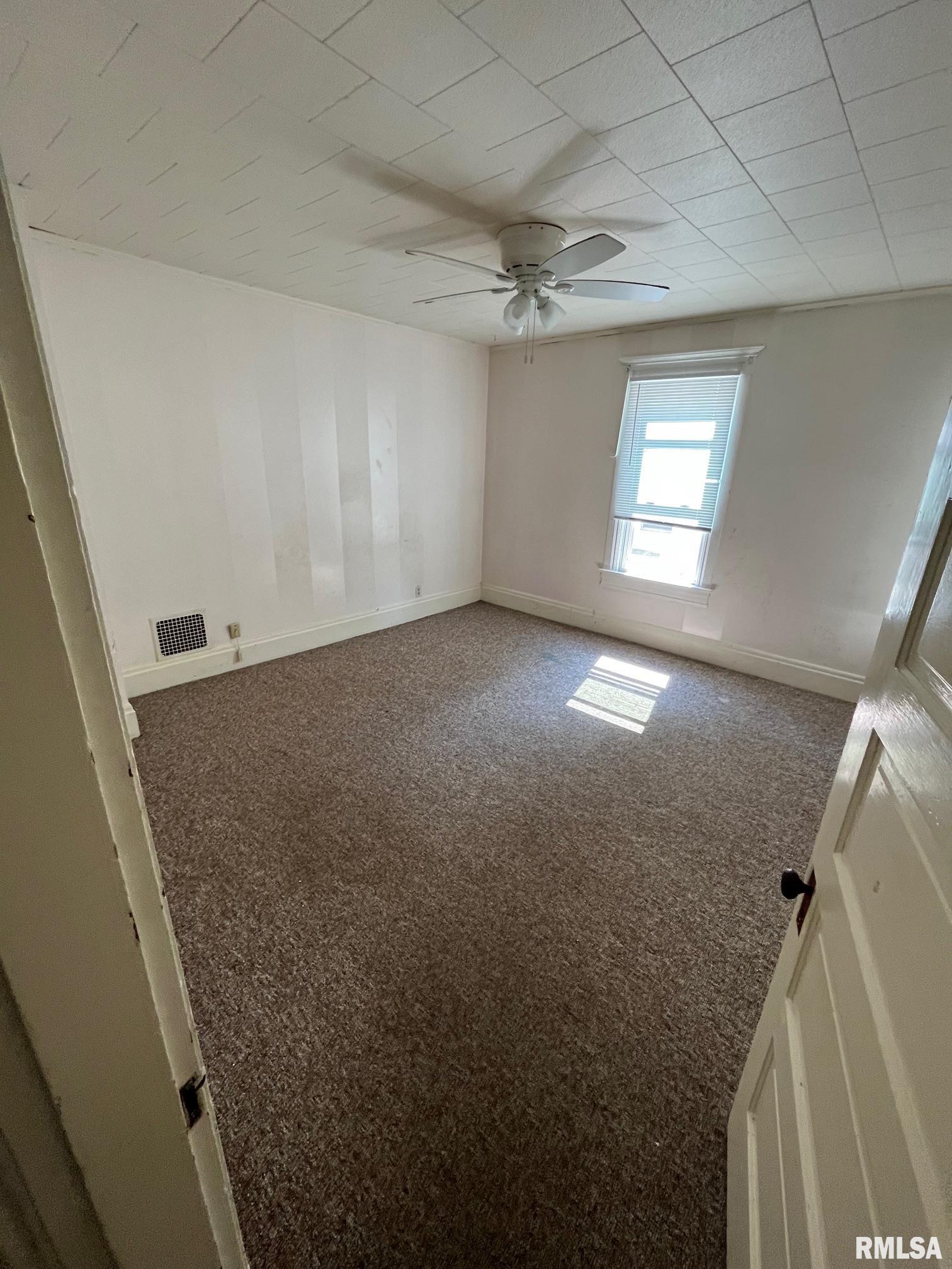 1038 North 1st Street Springfield, IL 62702 - Photo 11 of 15