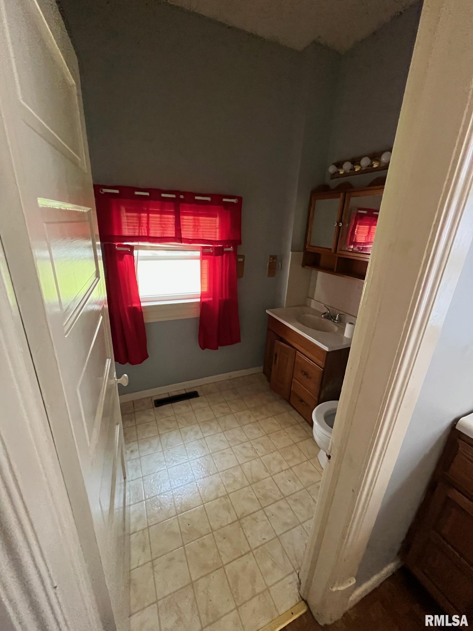 1038 North 1st Street Springfield, IL 62702 - Photo 14 of 15