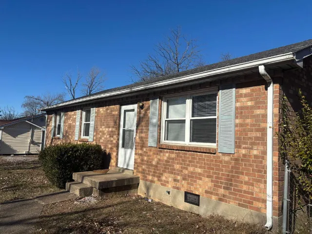 $1,500 | 621 Dover Road, Clarksville, TN 37042