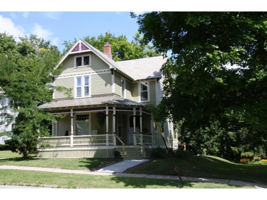 176 Grove Street Rutland, VT 05701 - Photo 1 of 29