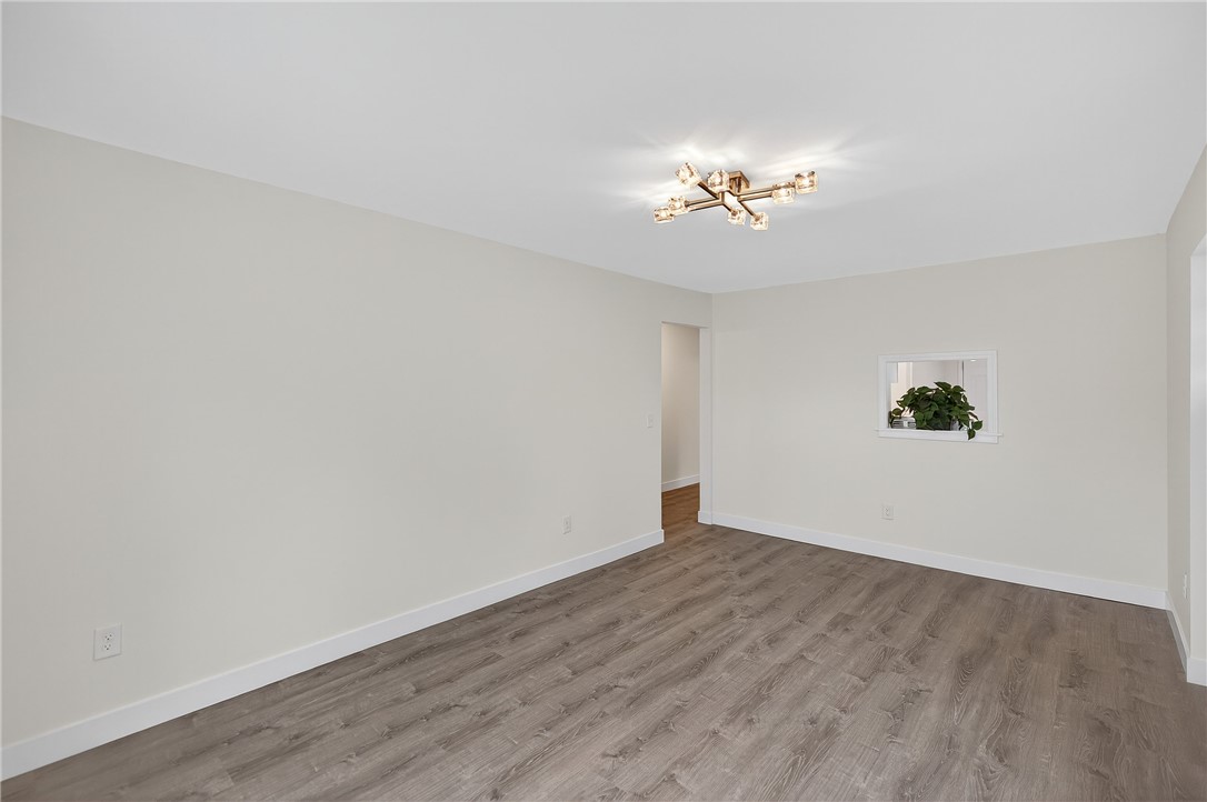 1103 Scott Drive Anderson, SC 29624 - Photo 12 of 23 Living Room