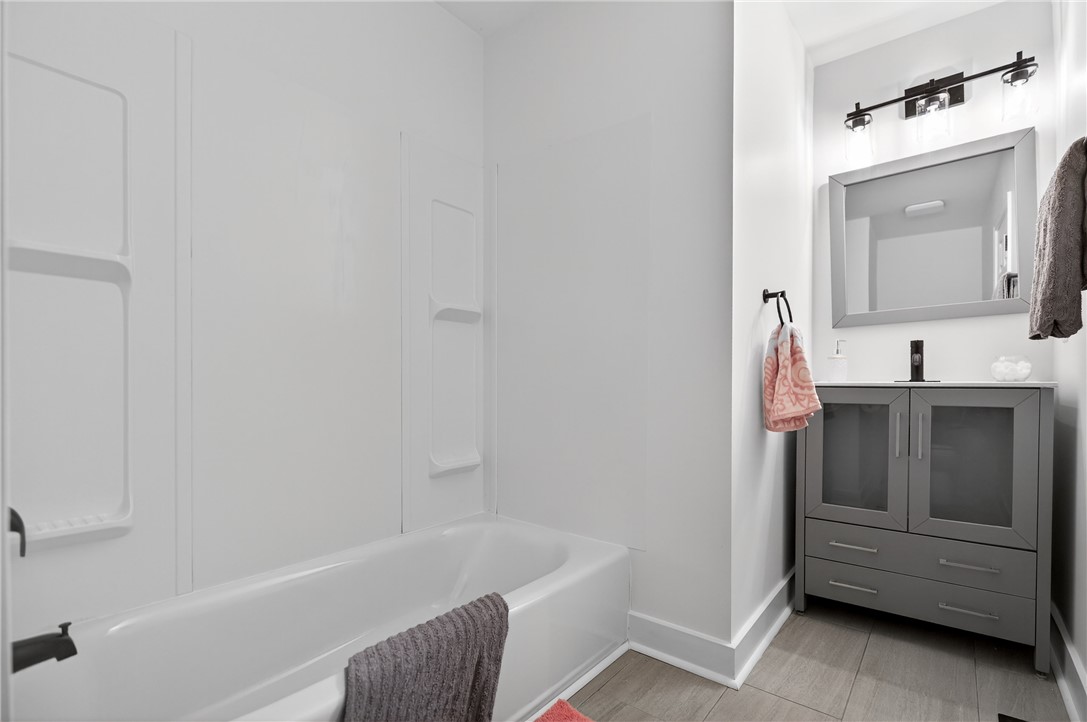 1103 Scott Drive Anderson, SC 29624 - Photo 16 of 23 Bathroom