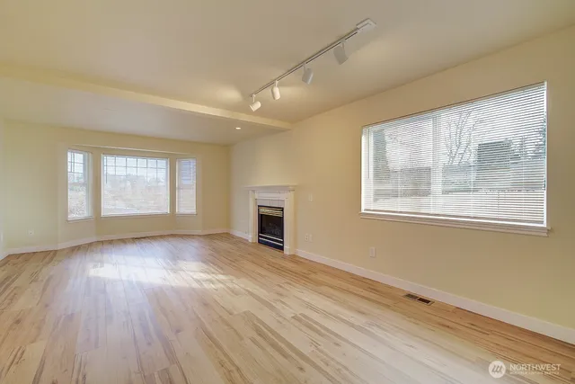 $2,800 | 3614 Shelby Road, Unit A, Lynnwood, WA 98087