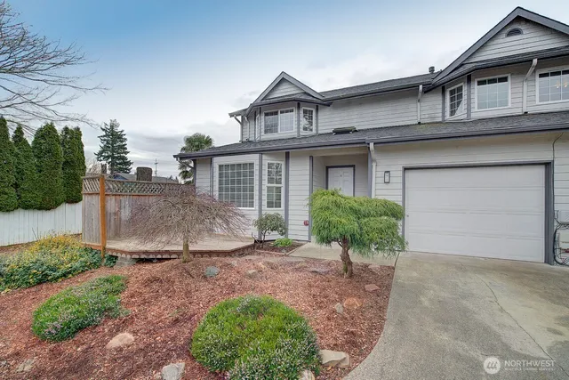 $2,800 | 3614 Shelby Road, Unit A, Lynnwood, WA 98087