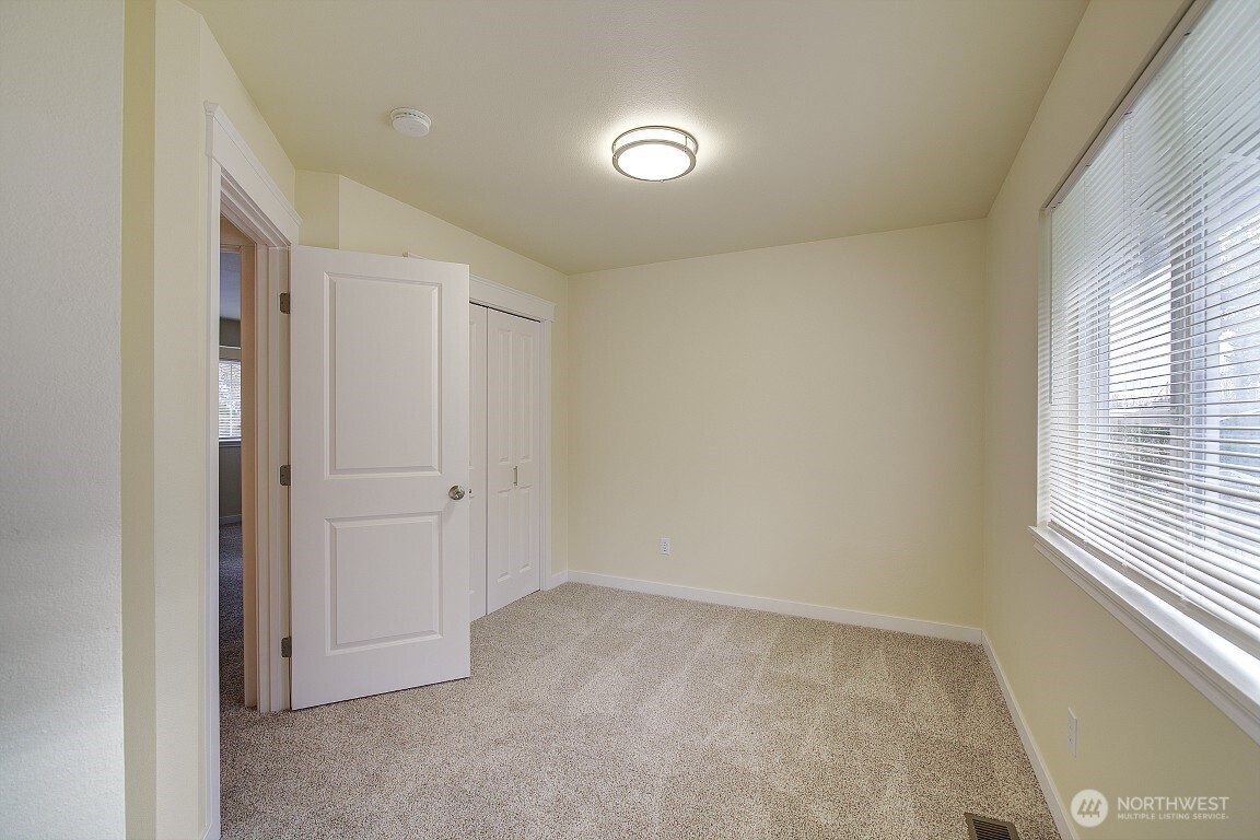 3614 Shelby Road, Unit A Lynnwood, WA 98087 - Photo 23 of 32