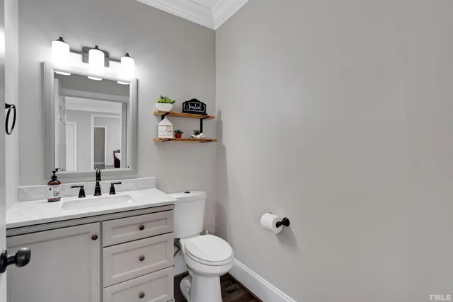 a view of an outdoor space