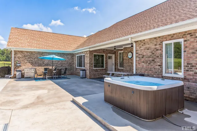 $975,000 | 3027 Spanish Oak Hill Road, Snow Camp, NC 27349