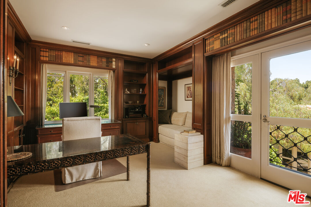 423 North Faring Road Los Angeles, CA 90077 - Photo 30 of 35