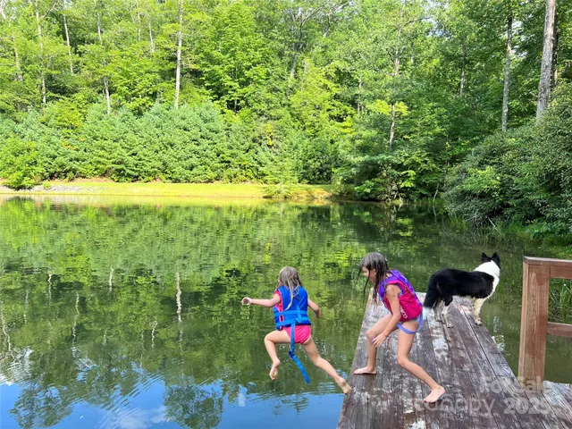 $1,495,000 | 338 Fox Ridge Road, Lake Toxaway, NC 28747