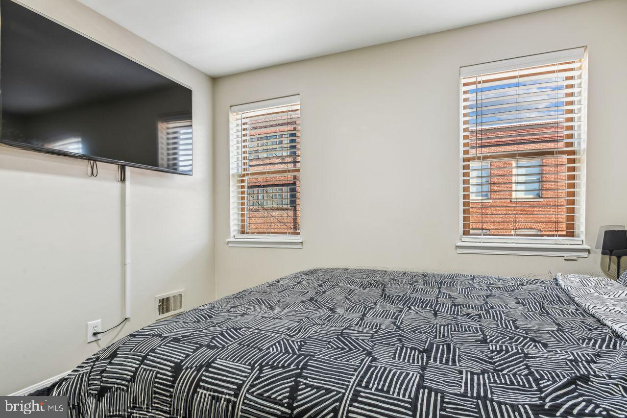 512 Warner Street Baltimore, MD 21230 - Photo 23 of 36