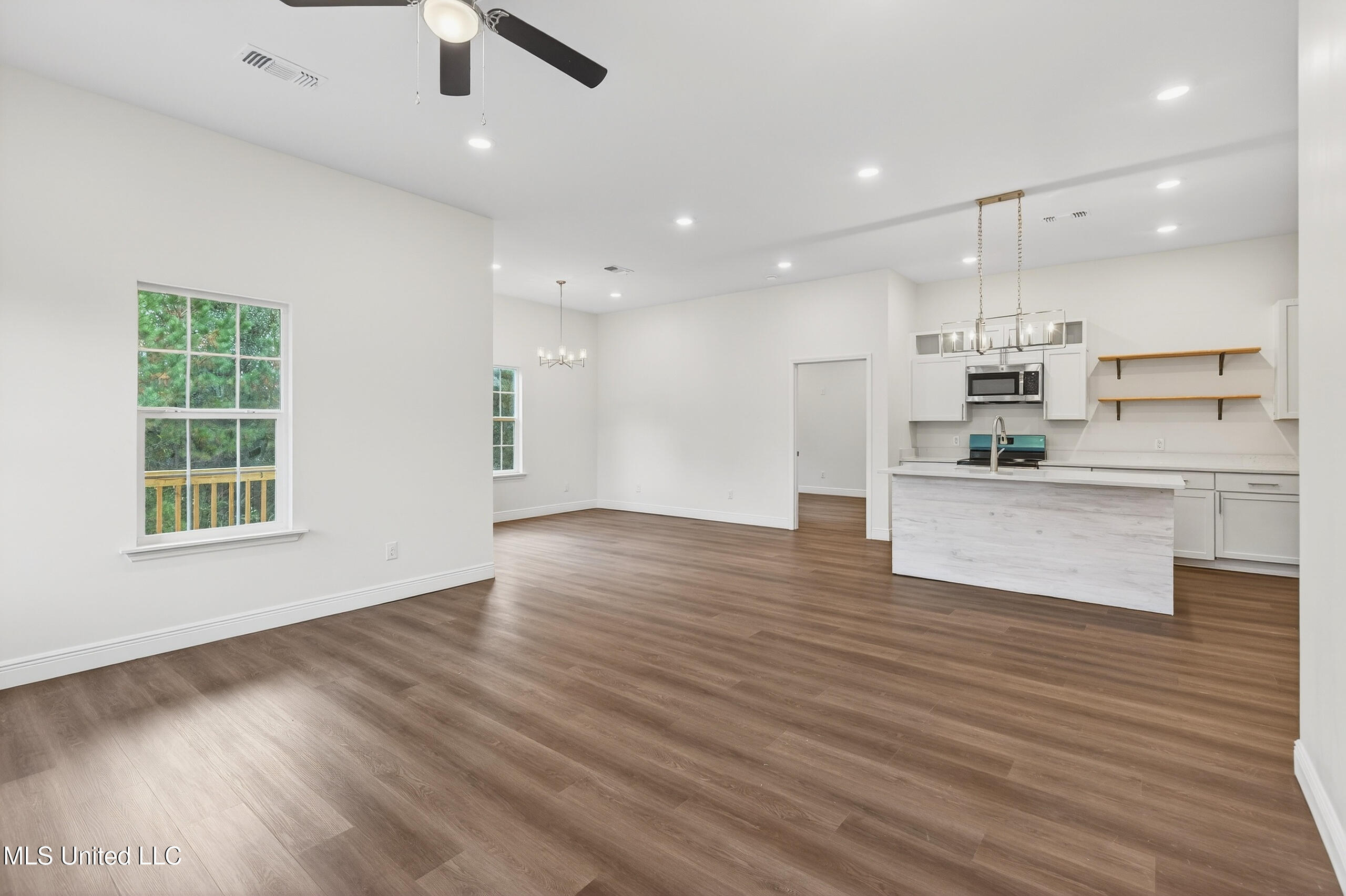 19452 Stewart Street Saucier, MS 39574 - Photo 7 of 36 19452StewartSt-7