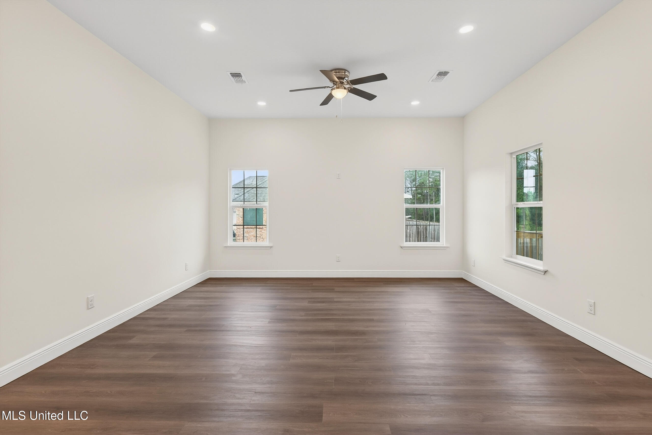 19452 Stewart Street Saucier, MS 39574 - Photo 9 of 36 19452StewartSt-9