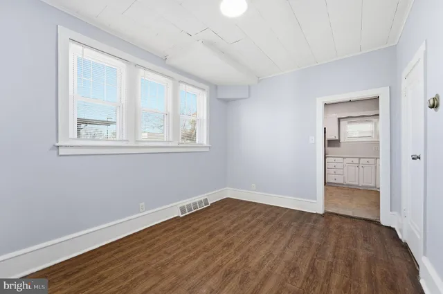 $229,900 | 601 Hunter Street, Gloucester City, NJ 08030