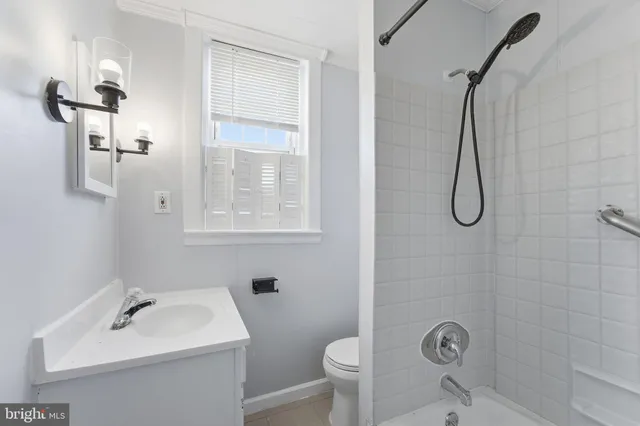 $229,900 | 601 Hunter Street, Gloucester City, NJ 08030