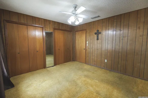 $249,900 | 105 South Sayers Drive, Devine, TX 78016